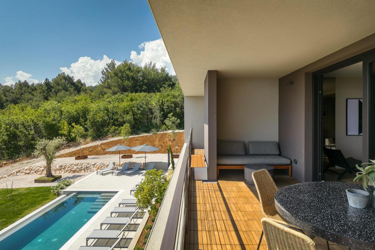 Oltremare Apartments With Pool Рабац Екстериор снимка